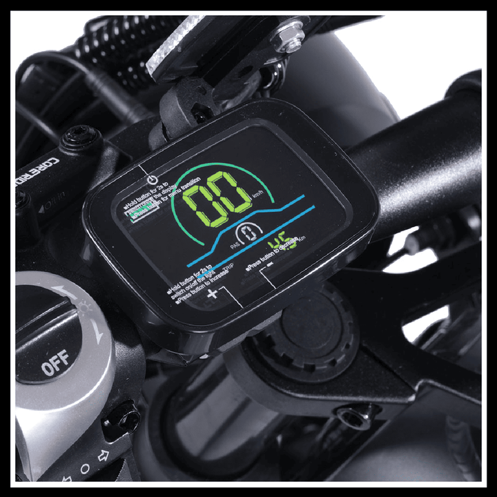 Display panel of the 🇮🇪🇪🇺 BEZIOR XF006 electric mountain bike showing speed and battery level.