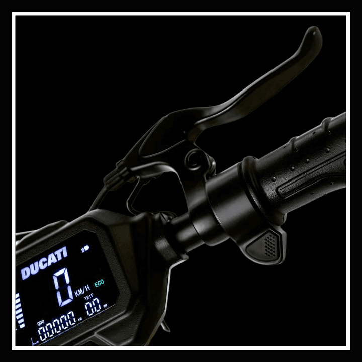 🇮🇪 DUCATI SCRAMBLER E-CROSS electric scooter handlebar with digital display and throttle lever