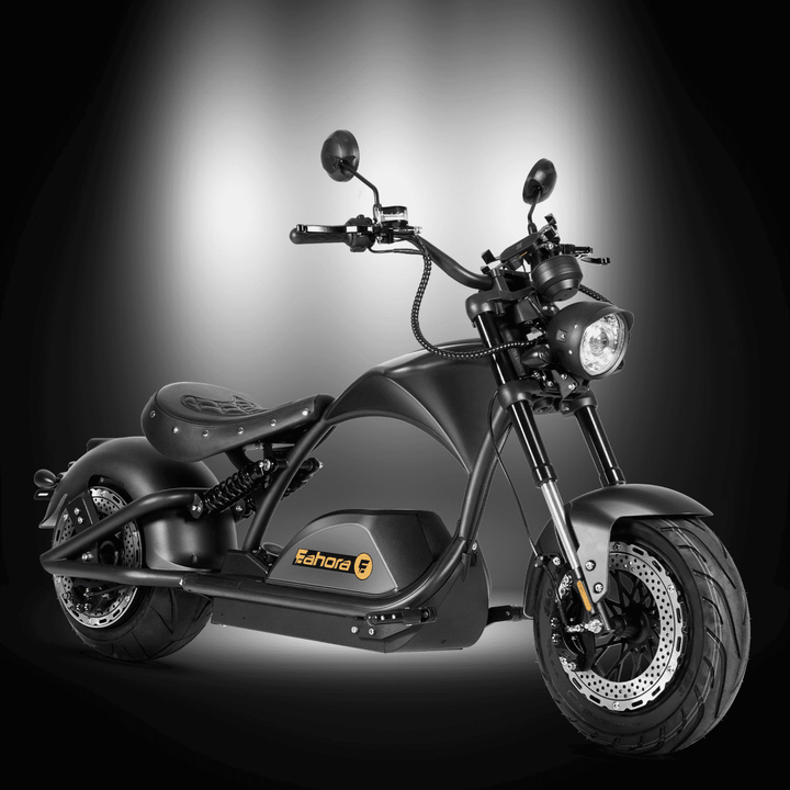 🇺🇸 EAHORA KNIGHT M1PS 4000W electric motorcycle showcasing sleek design and powerful performance.