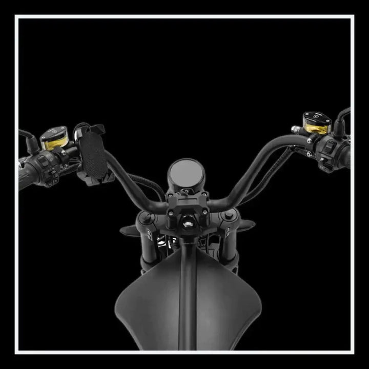 EAHORA KNIGHT M1PS electric chopper motorcycle handlebars and controls view