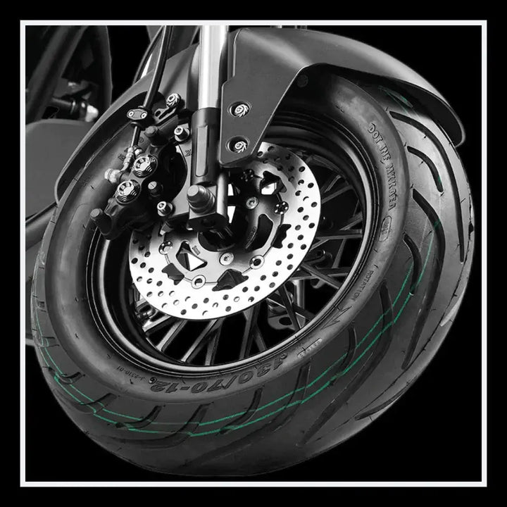 EAHORA KNIGHT M1PS electric chopper motorcycle front wheel and brake detail
