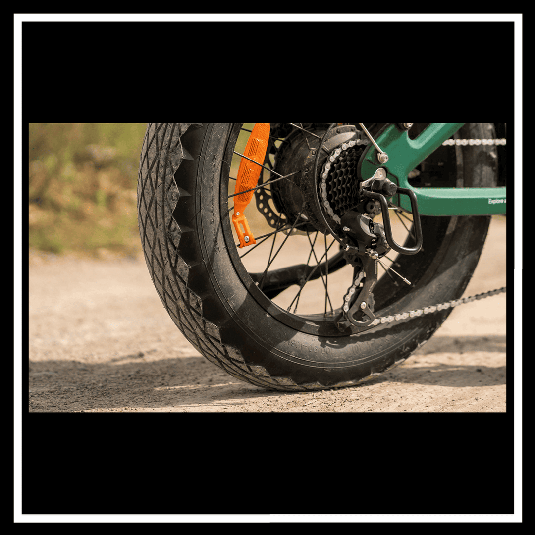 ENGWE EP-2 3.0 BOOST e-bike rear tire and drivetrain close-up, showcasing detailed engineering and performance.