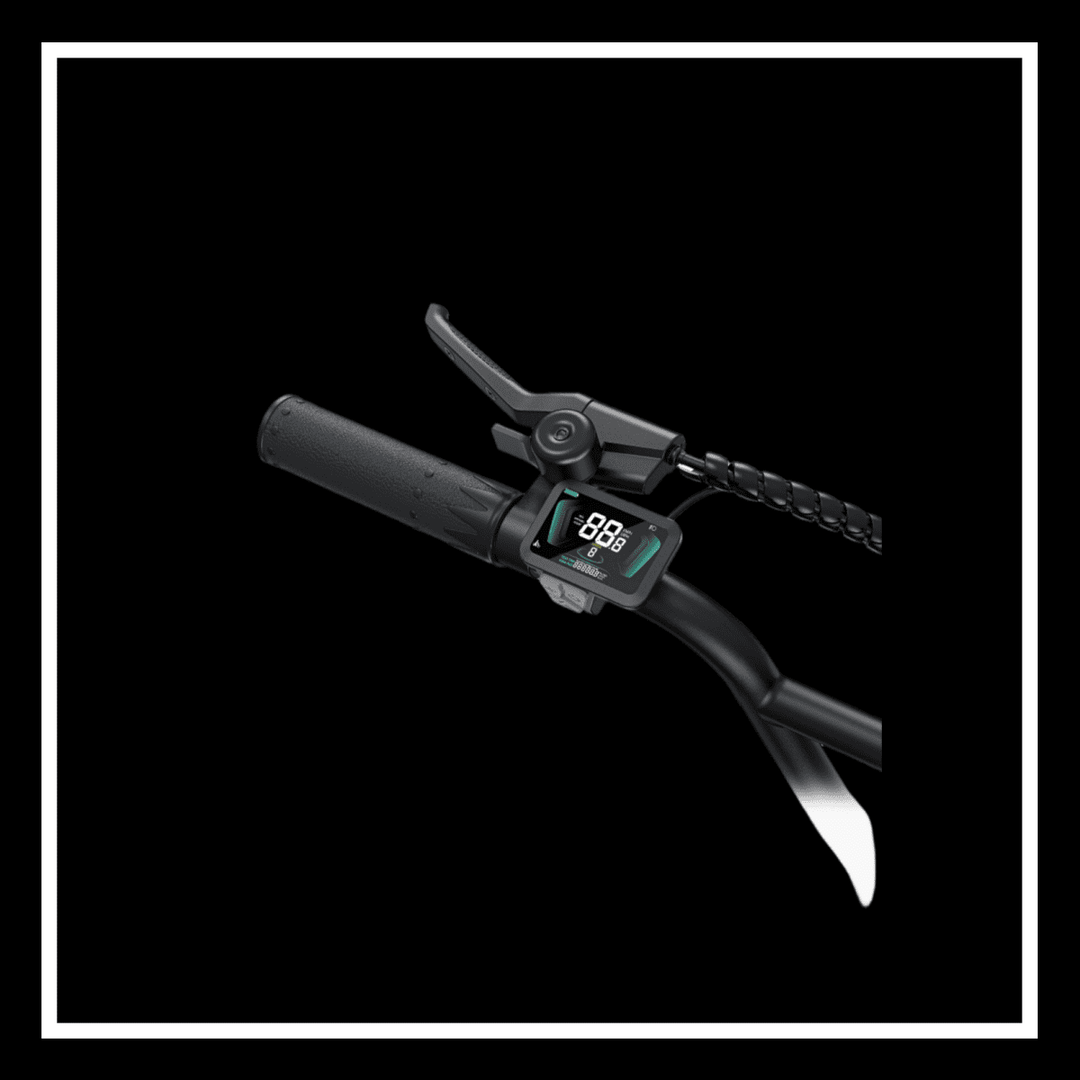 ENGWE L20 BOOST e-bike handlebar with digital display and throttle control