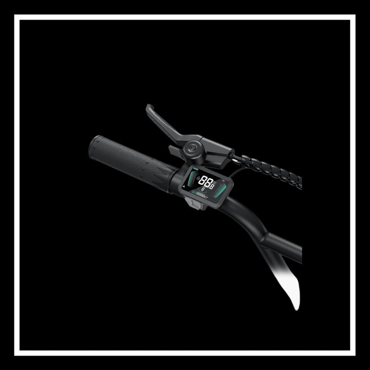 ENGWE L20 BOOST e-bike handlebar with digital display and throttle control