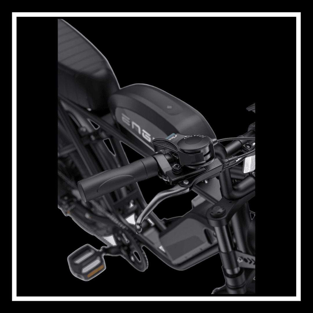 ENGWE M1 electric motorcycle handlebar with throttle and ergonomic grip for optimal riding experience