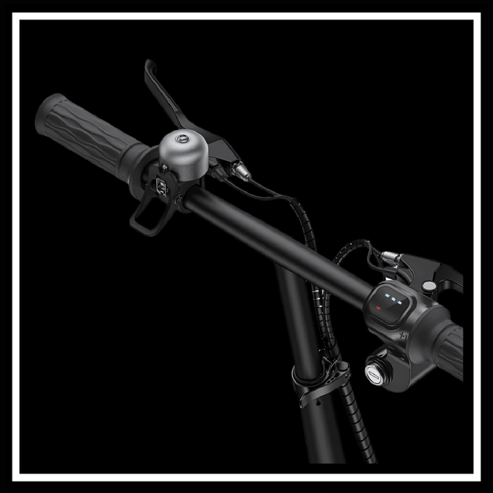 ENGWE T14 ELECTRIC BIKE handlebar close-up with throttle and controls for an urban riding experience.