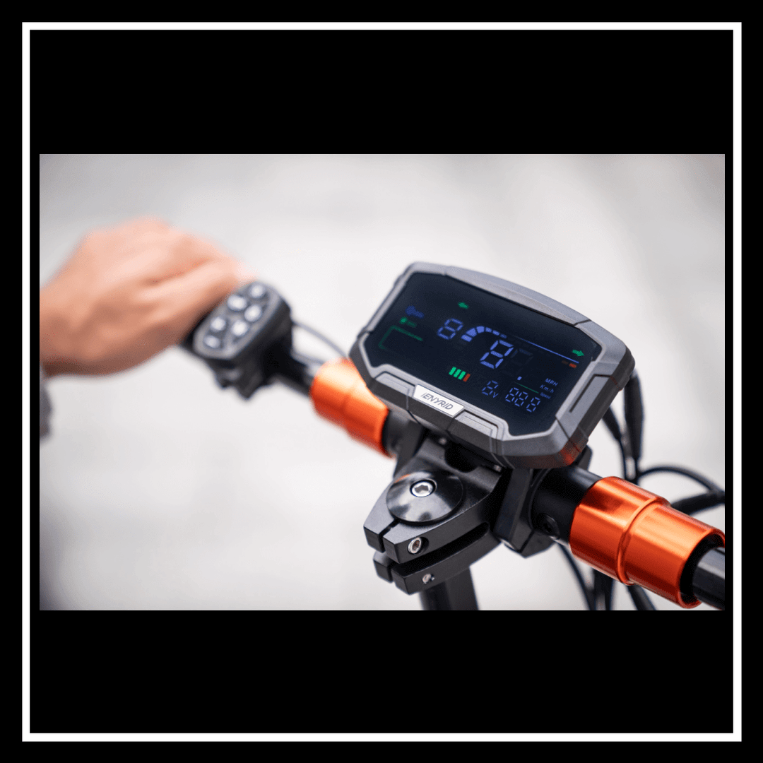 Display and controls of the 🇮🇪🇪🇺 iENYRID M4 PRO S+ MAX electric scooter.