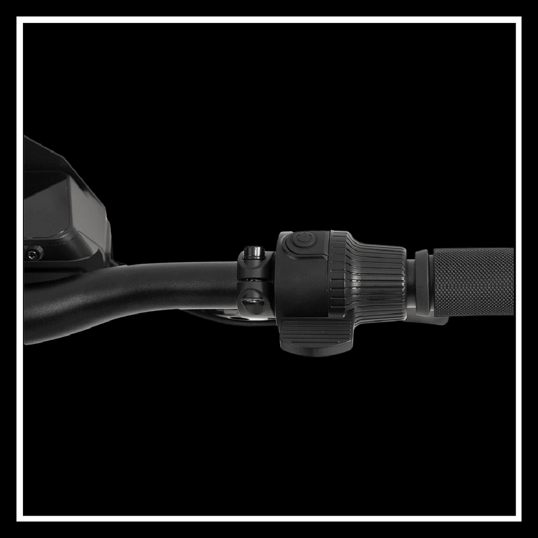 Close-up of the KUKIRIN G2 electric scooter handlebar controls, showcasing the throttle and grip features.
