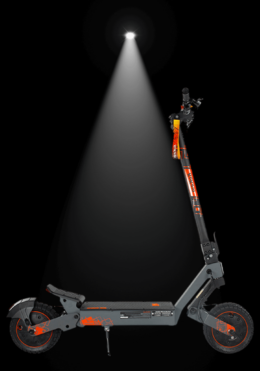 🇮🇪🇪🇺 KUKIRIN G2 ULTRA electric scooter showcased under spotlight.