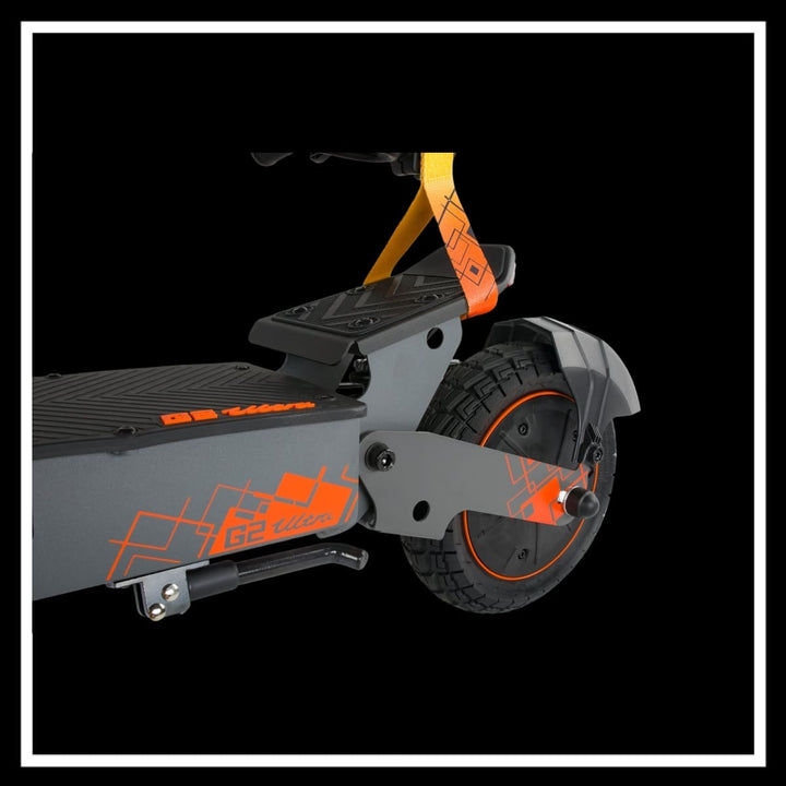 Close-up of the 🇮🇪🇪🇺 KUKIRIN G2 ULTRA electric scooter showcasing its sleek design and robust tire.