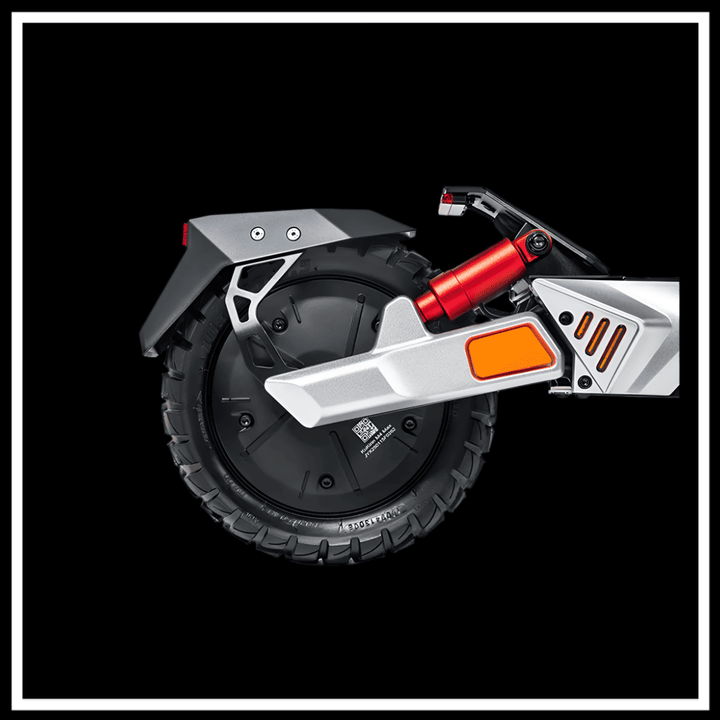 KUKIRIN M4 MAX rear wheel and suspension system showcasing the powerful design and durable pneumatic tires.