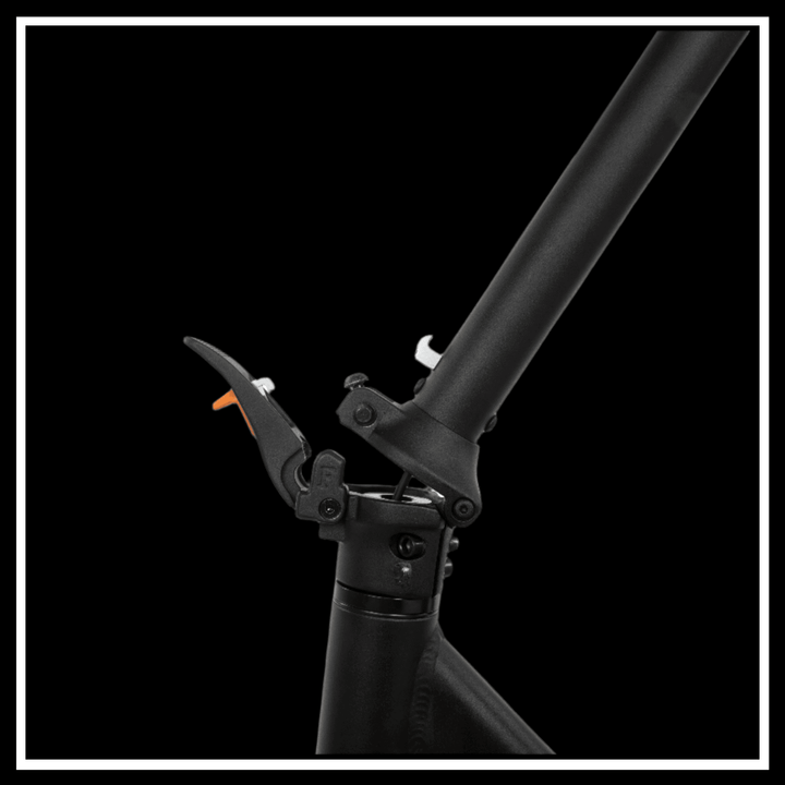 Foldable mechanism detail of the 🇮🇪🇪🇺 KUKIRIN S1 MAX Electric Scooter for easy storage and transport.