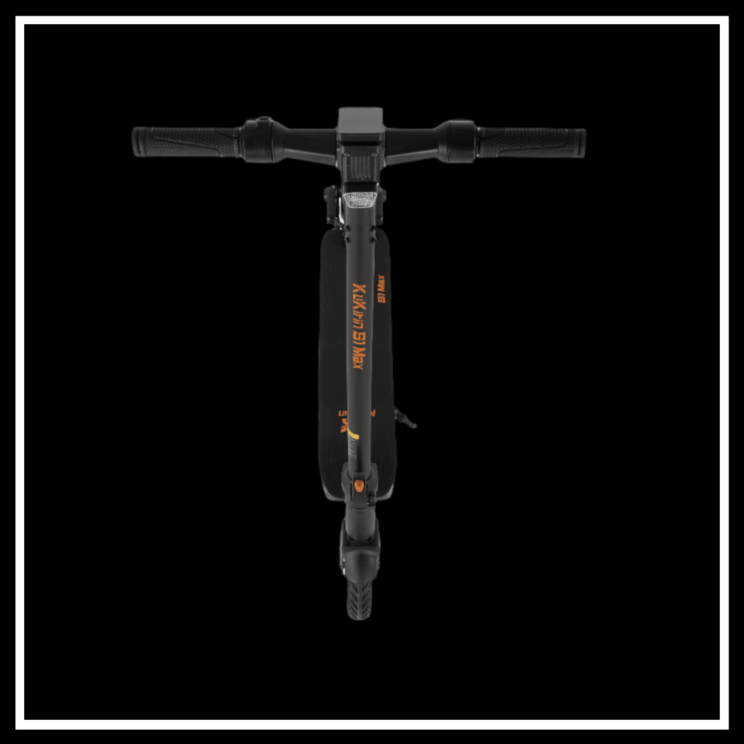 Front view of 🇮🇪🇪🇺 KUKIRIN S1 MAX electric scooter showcasing its sleek design and handlebar.