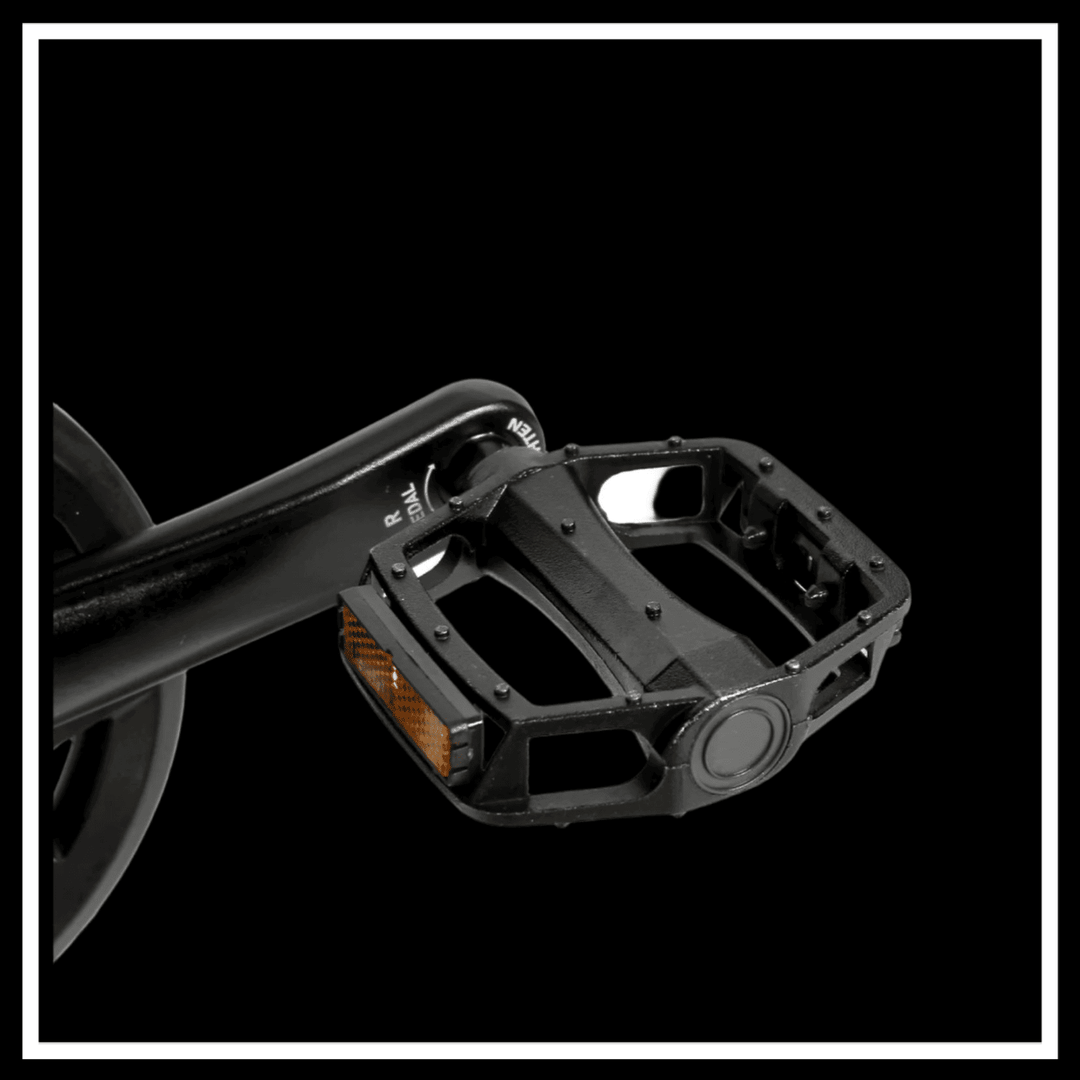 Pedal of 🇮🇪🇪🇺🇬🇧 SAMEBIKE LO26 PLUS 1000W electric bike showcasing robust design and embedded reflector.