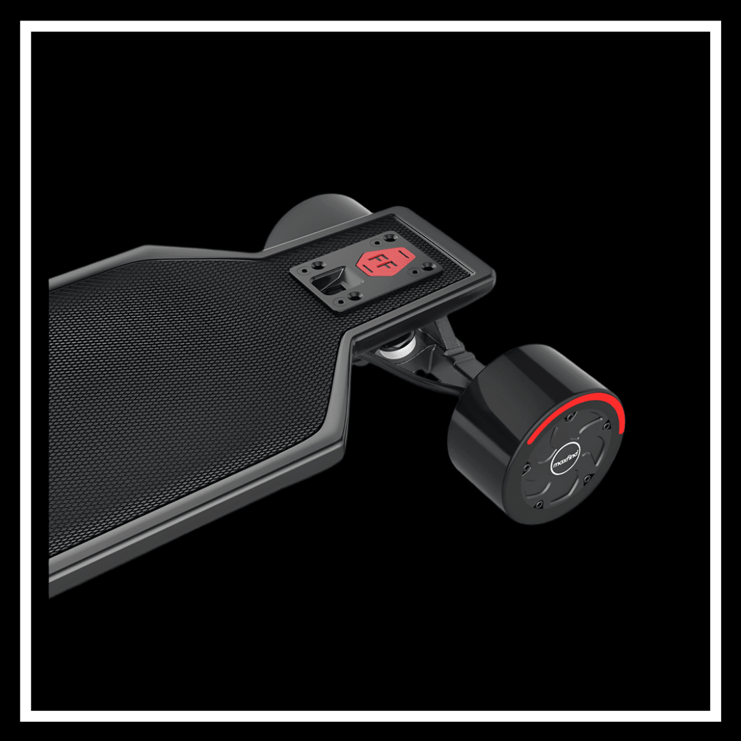 Close-up view of the MAXFIND FF PRO electric skateboard showcasing its carbon fiber deck and sleek design.