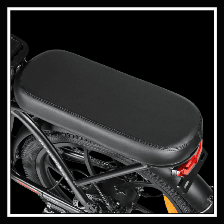alt_tag: Close-up of the seat on the SAMEBIKE CY20 electric bike, showcasing its sleek, black design and comfort features.