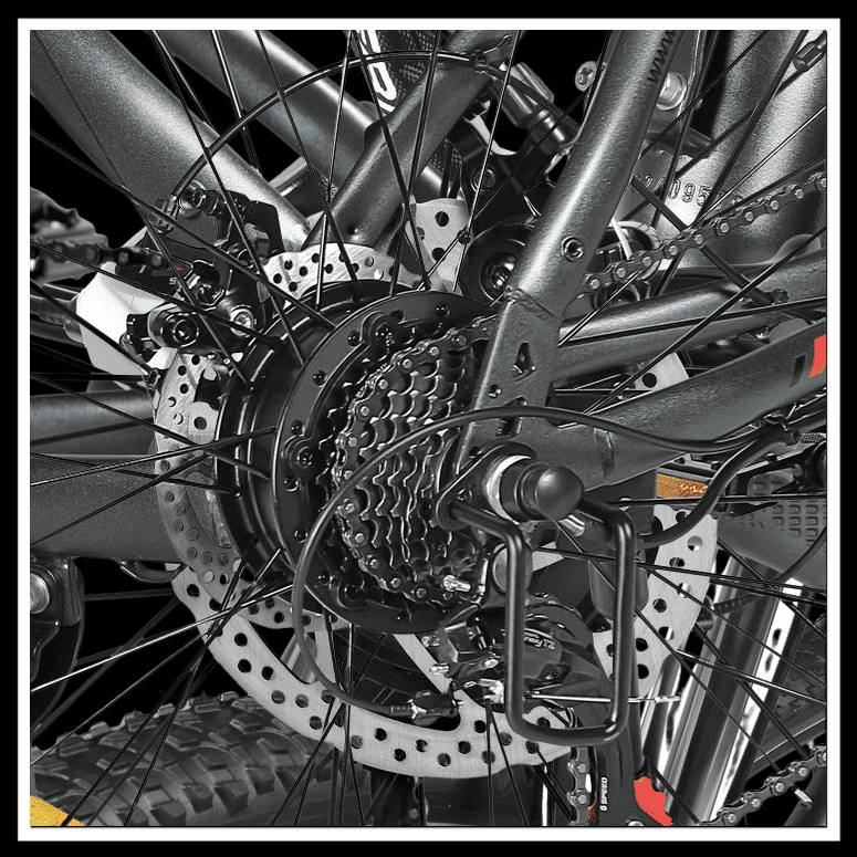 Close-up of SAMEBIKE RS-A01 MEN electric bike rear hub with detailed gears and brake system.