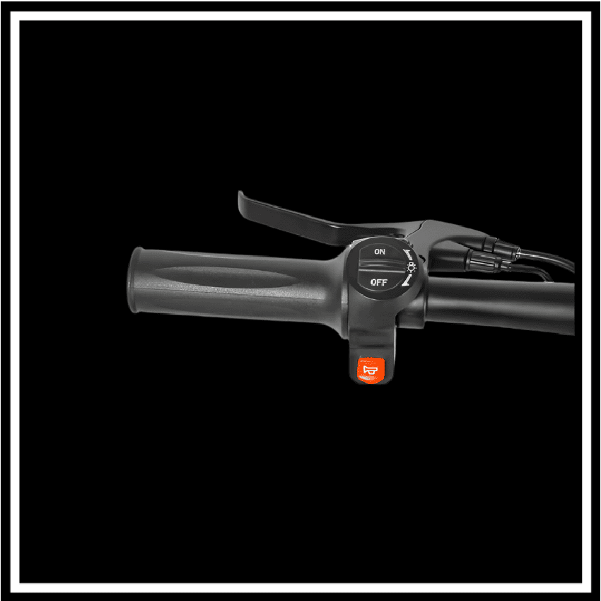 SAMEBIKE SM-C02 500W e-scooter handlebar control with throttle and on/off switch.