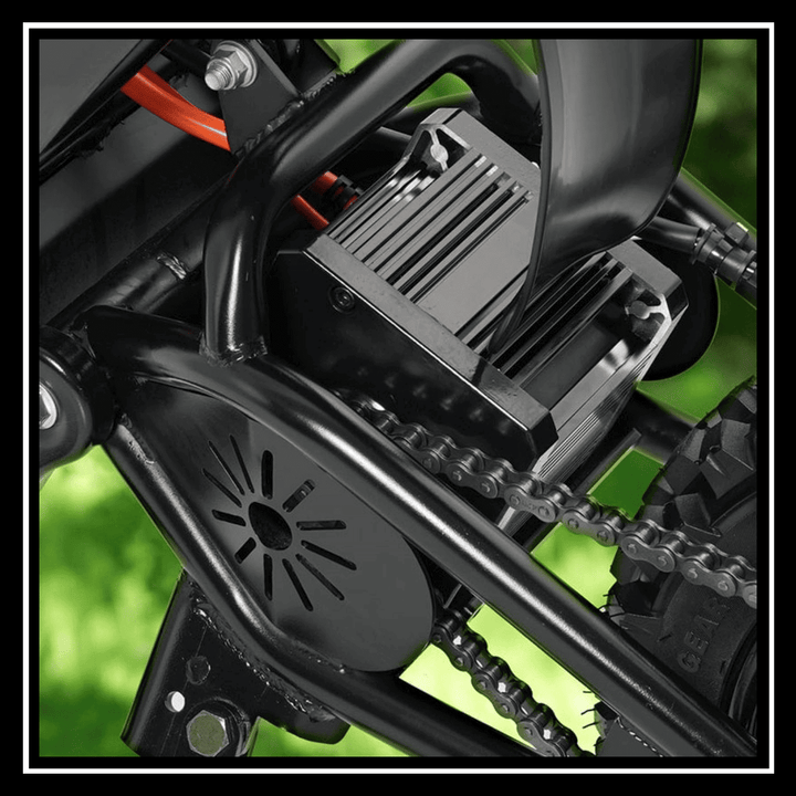 VIPCOO H3 3500W E-DIRT BIKE electric motor and chain system close-up for off-road performance.