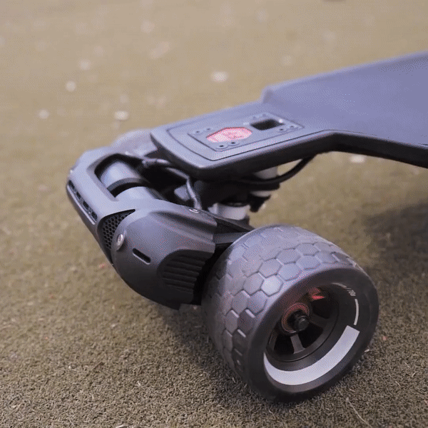 MAXFIND FF BELT belt-driven electric skateboard showcasing its unique wheel and motor design.